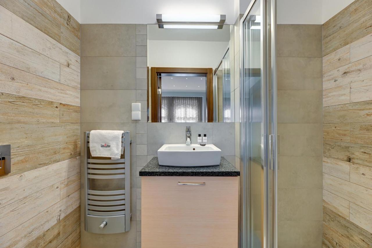 Dom & House Apartments - Old Town Tobiasz Residence غدانسك المظهر الخارجي الصورة