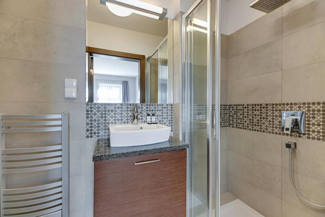 Dom & House Apartments - Old Town Tobiasz Residence غدانسك المظهر الخارجي الصورة