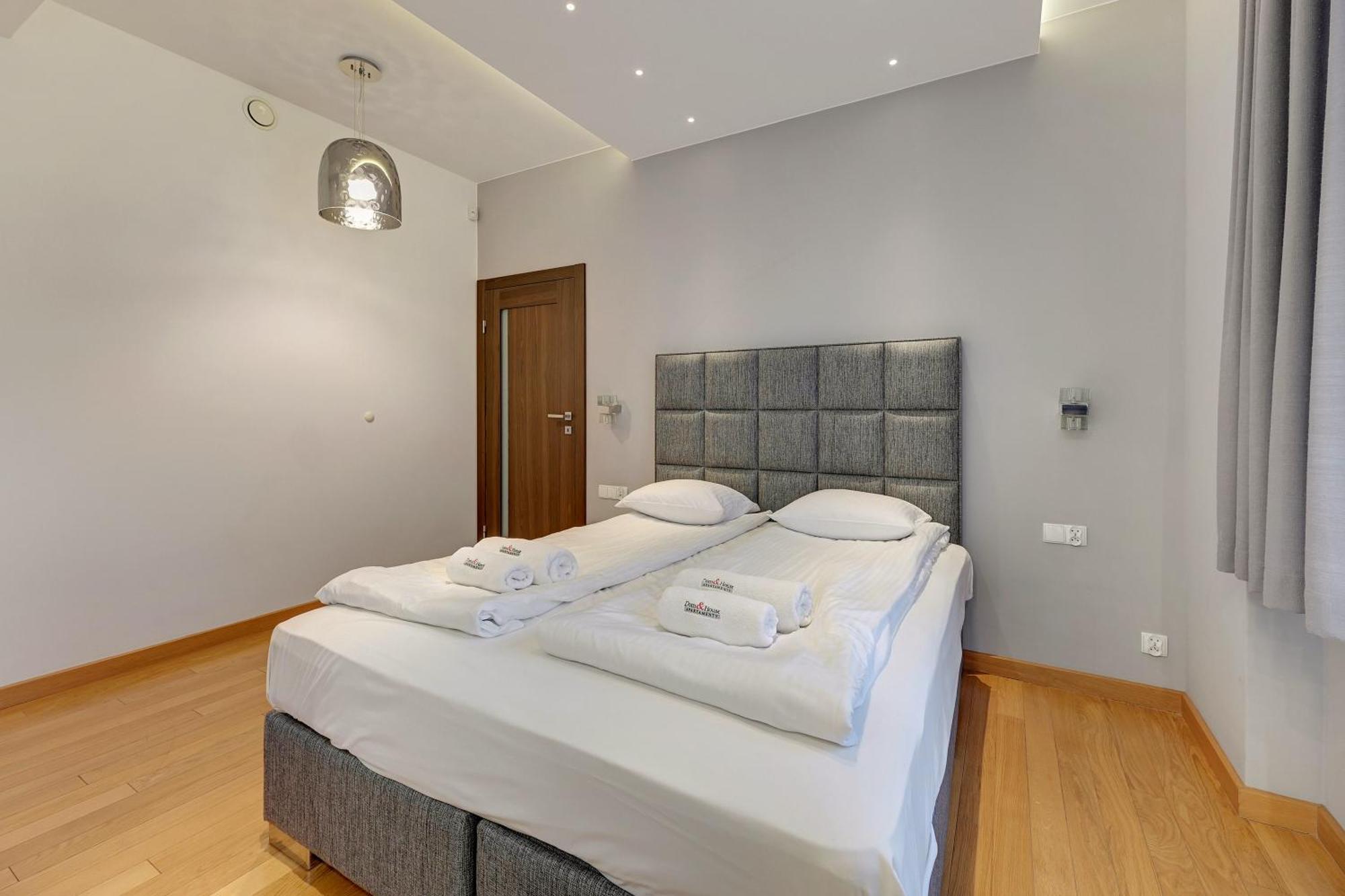 Dom & House Apartments - Old Town Tobiasz Residence غدانسك المظهر الخارجي الصورة